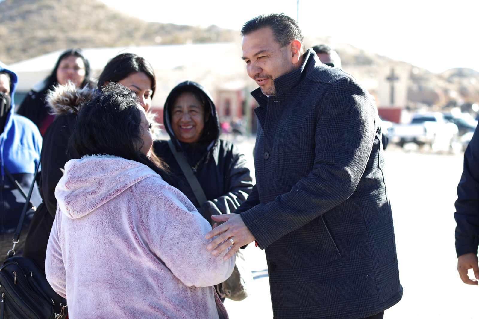 Familias de Felipe Ángeles reciben apoyo alimentario en arranque de año